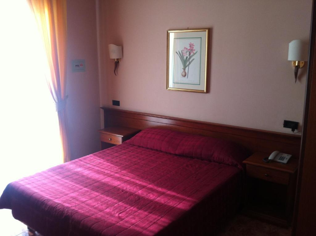 Hotel Impero Brescia Oda fotoğraf